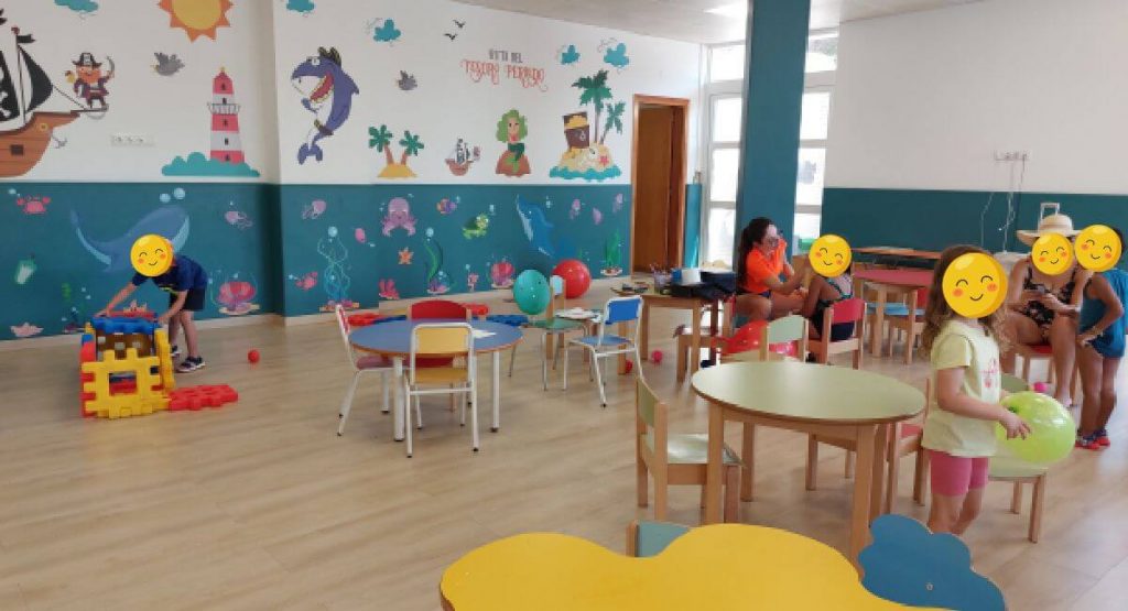 Costa Encantada Hotel, Lloret de Mar review - Kids club. The animation team are based in the kids club - they play games, dance and do face painting.